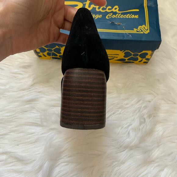 New in Box Sbicca Volin Black Asymmetrical Mule - Picture 5 of 9